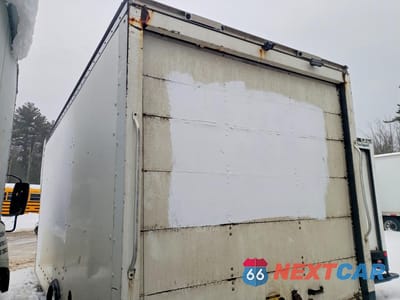 Drugie zdjęcie samochodu z przodu: 2018 CHEV EXPRESS G4500 VIN:1HA6GVCG0JN007879 - miniatura