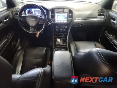 Zdjęcie 8 z 13 samochodu: 2022 CHRYSLER 300 S VIN:2C3CCAGG4NH135325 - miniatura