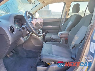 Zdjęcie 7 z 12 samochodu: 2013 JEEP COMPASS SPORT VIN:1C4NJDBB4DD108595 - miniatura