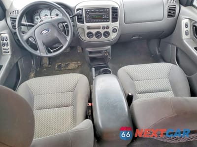 Zdjęcie 8 z 14 samochodu: 2003 FORD ESCAPE XLT VIN:1FMYU03143KD48352 - miniatura