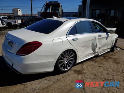 Trzecie zdjęcie samochodu z tyłu: 2016 MERCEDES-BENZ S 550 VIN:WDDUG8CB6GA241712 - miniatura