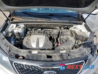 Zdjęcie 12 z 13 samochodu: 2012 KIA SORENTO SX VIN:5XYKW4A29CG265173 - miniatura