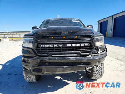 Piąte zdjęcie samochodu w środku: 2023 RAM 1500 BIG HORN/LONE STAR VIN:1C6SRFFT4PN533346 - miniatura