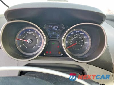 Zdjęcie 9 z 11 samochodu: 2013 HYUNDAI ELANTRA GLS VIN:KMHDH4AE0DU527834 - miniatura