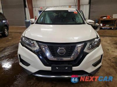 Piąte zdjęcie samochodu w środku: 2020 NISSAN ROGUE SV VIN:JN8AT2MT5LW016907 - miniatura