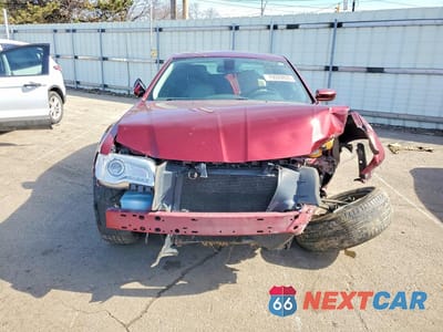 Piąte zdjęcie samochodu w środku: 2017 CHRYSLER 300 LIMITED VIN:2C3CCARGXHH521913 - miniatura