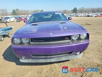 Piąte zdjęcie samochodu w środku: 2010 DODGE CHALLENGER R VIN:2B3CJ5DT6AH195032 - miniatura