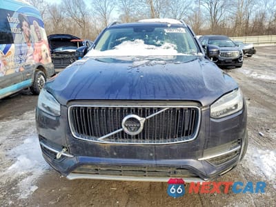 Piąte zdjęcie samochodu w środku: 2016 VOLVO XC90 T6 AWD T6 MOMENTUM VIN:YV4A22PK7G1053295 - miniatura