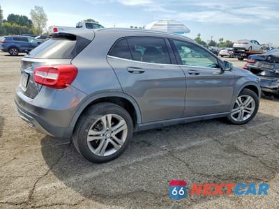 Trzecie zdjęcie samochodu z tyłu: 2017 MERCEDES-BENZ GLA 250 4MATIC VIN:WDCTG4GB2HJ304714 - miniatura