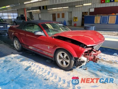 Czwarte zdjęcie samochodu z boku: 2007 FORD MUSTANG VIN:1ZVHT84N575261469 - miniatura