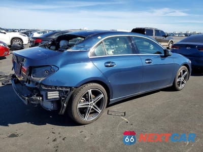 Trzecie zdjęcie samochodu z tyłu: 2021 MERCEDES-BENZ A220 VIN:W1K3G4FB6MJ297645 - miniatura