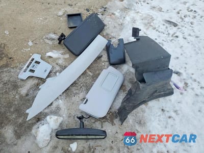 Zdjęcie 13 z 13 samochodu: 2021 TOYOTA PRIUS LIMITED VIN:JTDKAMFU7M3135309 - miniatura