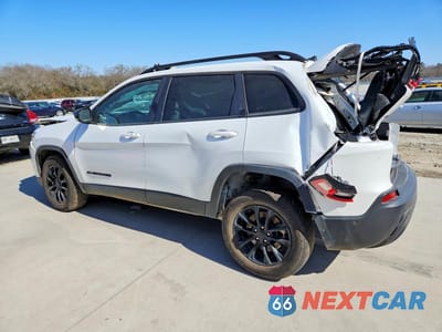 Drugie zdjęcie samochodu z przodu: 2023 JEEP CHEROKEE ALTITUDE LUX VIN:1C4PJMMB4PD110888 - miniatura