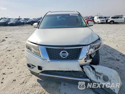Piąte zdjęcie samochodu w środku: 2016 NISSAN PATHFINDER SL VIN:5N1AR2MM2GC616869 - miniatura