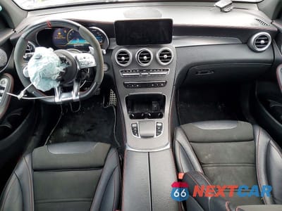 Zdjęcie 8 z 12 samochodu: 2021 MERCEDES-BENZ GLC 43 4MATIC AMG VIN:W1N0G6EB5MV271968 - miniatura