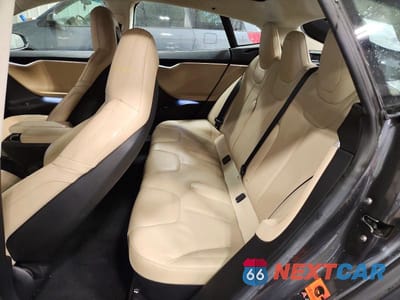 Zdjęcie 10 z 12 samochodu: 2015 TESLA MODEL S VIN:5YJSA1E15FF114115 - miniatura