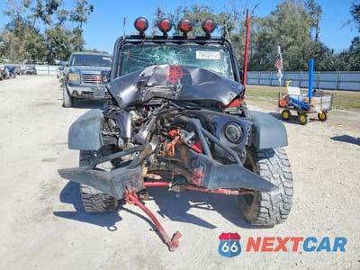 Piąte zdjęcie samochodu w środku: 2014 JEEP WRANGLER RUBICON VIN:1C4BJWCG3EL219736 - miniatura