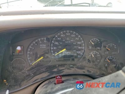 Zdjęcie 9 z 12 samochodu: 2001 GMC YUKON XL K1500 VIN:3GKFK16T41G112040 - miniatura