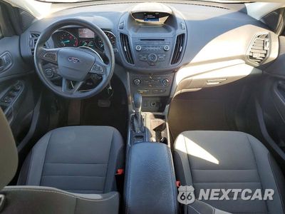 Zdjęcie 8 z 12 samochodu: 2017 FORD ESCAPE S VIN:1FMCU0F75HUE29253 - miniatura