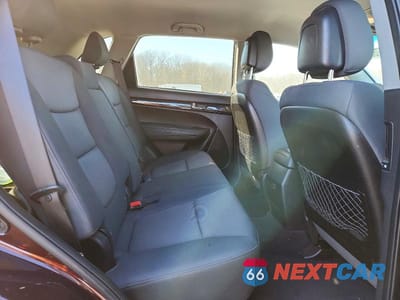 Zdjęcie 11 z 14 samochodu: 2012 KIA SORENTO LX VIN:5XYKT3A12CG306057 - miniatura