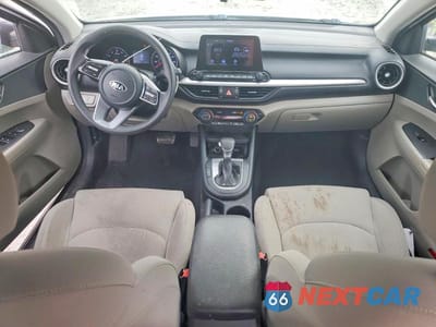 Zdjęcie 8 z 11 samochodu: 2019 KIA FORTE LXS VIN:3KPF24AD5KE134994 - miniatura