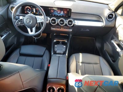 Zdjęcie 8 z 13 samochodu: 2022 MERCEDES-BENZ GLB 250 VIN:W1N4M4GB7NW192308 - miniatura