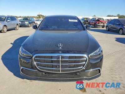 Piąte zdjęcie samochodu w środku: 2022 MERCEDES-BENZ S 500 4MATIC VIN:W1K6G6DB5NA073313 - miniatura