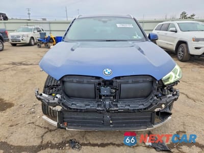 Piąte zdjęcie samochodu w środku: 2025 BMW X1 XDRIVE28I VIN:WBX73EF02S5201059 - miniatura