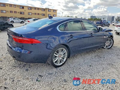 Trzecie zdjęcie samochodu z tyłu: 2018 JAGUAR XF PRESTIGE VIN:SAJBE4EV0JCY56406 - miniatura