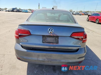 Zdjęcie 6 z 11 samochodu: 2016 VOLKSWAGEN JETTA SPORT VIN:3VWB17AJ7GM337419 - miniatura