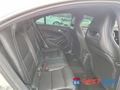 Zdjęcie 10 z 11 samochodu: 2018 MERCEDES-BENZ CLA 250 4MATIC VIN:WDDSJ4GB0JN576394 - miniatura
