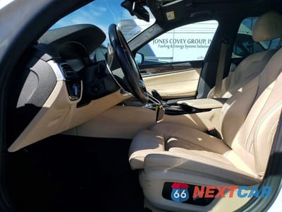 Zdjęcie 9 z 12 samochodu: 2020 BMW 530 I VIN:WBAJR3C00LWW59007 - miniatura