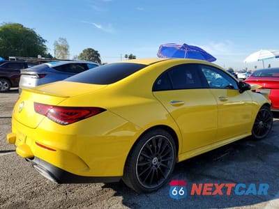 Trzecie zdjęcie samochodu z tyłu: 2022 MERCEDES-BENZ CLA 250 VIN:W1K5J4GB9NN319348 - miniatura