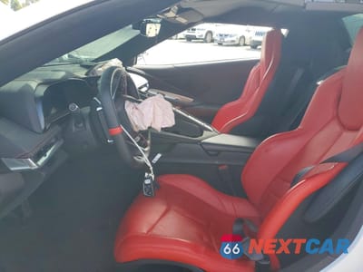 Zdjęcie 7 z 13 samochodu: 2025 CHEVROLET CORVETTE STINGRAY 1LT VIN:1G1YA3D41S5113310 - miniatura