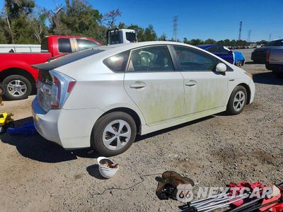 Trzecie zdjęcie samochodu z tyłu: 2015 TOYOTA PRIUS VIN:JTDKN3DUXF0419197 - miniatura