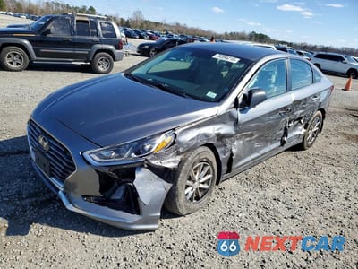 2019 HYUNDAI SONATA SE 5NPE24AF2KH804137 - główne zdjęcie licytacji z USA - miniatura
