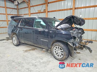 Czwarte zdjęcie samochodu z boku: 2023 CHEVROLET SUBURBAN K1500 LT VIN:1GNSKCKD7PR292652 - miniatura