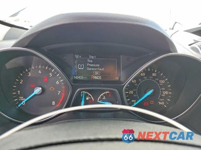 Zdjęcie 9 z 12 samochodu: 2017 FORD ESCAPE SE VIN:1FMCU9GD7HUC28463 - miniatura