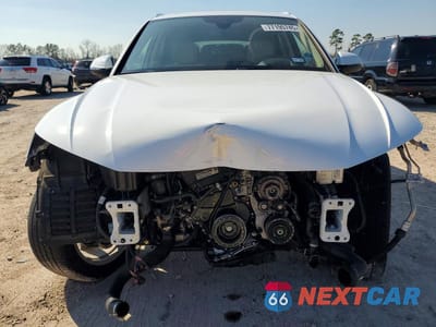 Piąte zdjęcie samochodu w środku: 2023 AUDI Q5 PRESTIGE 45 VIN:WA1FAAFY6P2039923 - miniatura