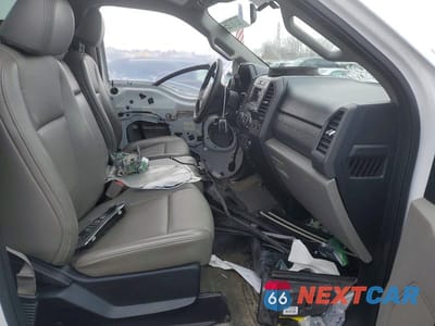 Zdjęcie 10 z 12 samochodu: 2017 FORD F250 SUPER DUTY VIN:1FTBF2B63HEE89884 - miniatura