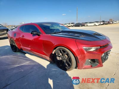 Czwarte zdjęcie samochodu z boku: 2018 CHEVROLET CAMARO SS VIN:1G1FH1R72J0156415 - miniatura