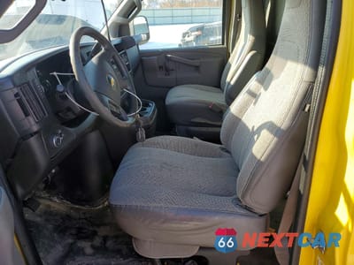 Zdjęcie 7 z 13 samochodu: 2021 CHEVROLET EXPRESS 2500 CARGO DELIVERY VAN VIN:1GCWGAFP3M1167307 - miniatura