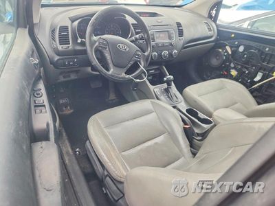 Zdjęcie 8 z 11 samochodu: 2014 KIA FORTE EX VIN:KNAFX6A87E5172871 - miniatura
