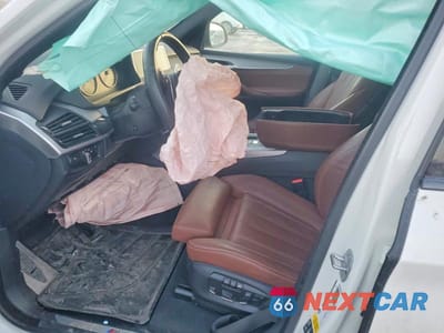 Zdjęcie 7 z 12 samochodu: 2018 BMW X5 XDRIVE35I VIN:5UXKR0C54J0X99884 - miniatura