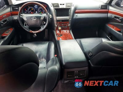 Zdjęcie 8 z 13 samochodu: 2008 LEXUS LS 460 BASE VIN:JTHBL46F585070870 - miniatura