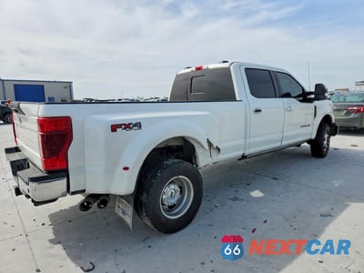 Trzecie zdjęcie samochodu z tyłu: 2022 FORD F350 SUPER DUTY VIN:1FT8W3DT4NEE17333 - miniatura