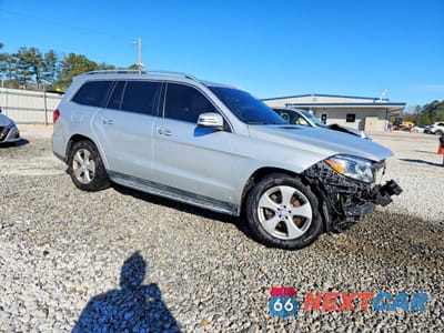 Czwarte zdjęcie samochodu z boku: 2017 MERCEDES-BENZ GLS 450 4MATIC VIN:4JGDF6EE9HA860617 - miniatura