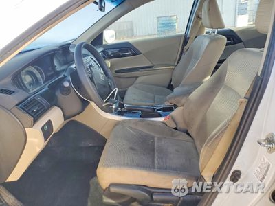 Zdjęcie 7 z 13 samochodu: 2017 HONDA ACCORD LX VIN:1HGCR2F39HA125991 - miniatura