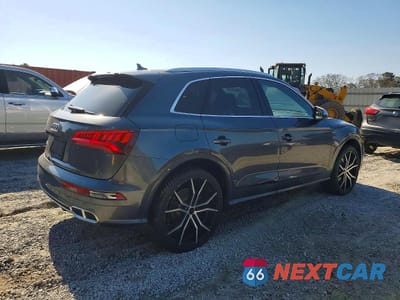 Trzecie zdjęcie samochodu z tyłu: 2018 AUDI SQ5 PREMIUM PLUS VIN:WA1A4AFYXJ2164772 - miniatura
