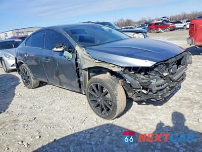 Czwarte zdjęcie samochodu z boku: 2018 VOLVO S60 CROSS COUNTRY T5 VIN:YV440MUM5J2006708 - miniatura